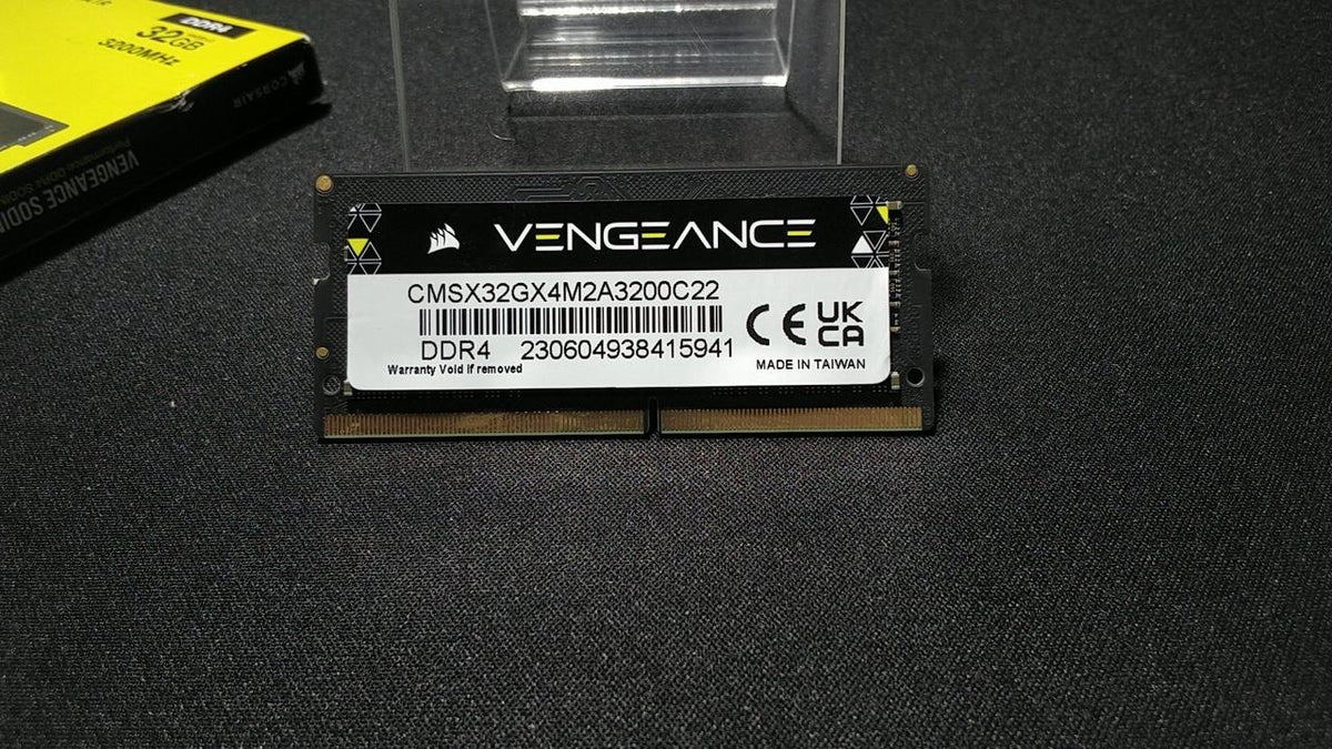 CORSAIR PC4 Memory CHSX32GX4M2A