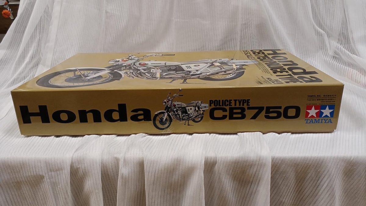 Tamiya 1/6 Scale HONDA Dream CB750FOUR Police Type - Banzai Thrifting | BanzaiHobby