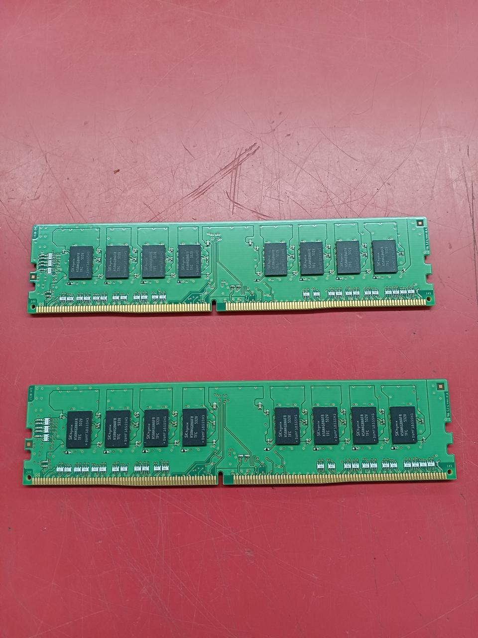 SKHYNIX [8GBx2] DDR4 Memory HMA41GU6AFR8N