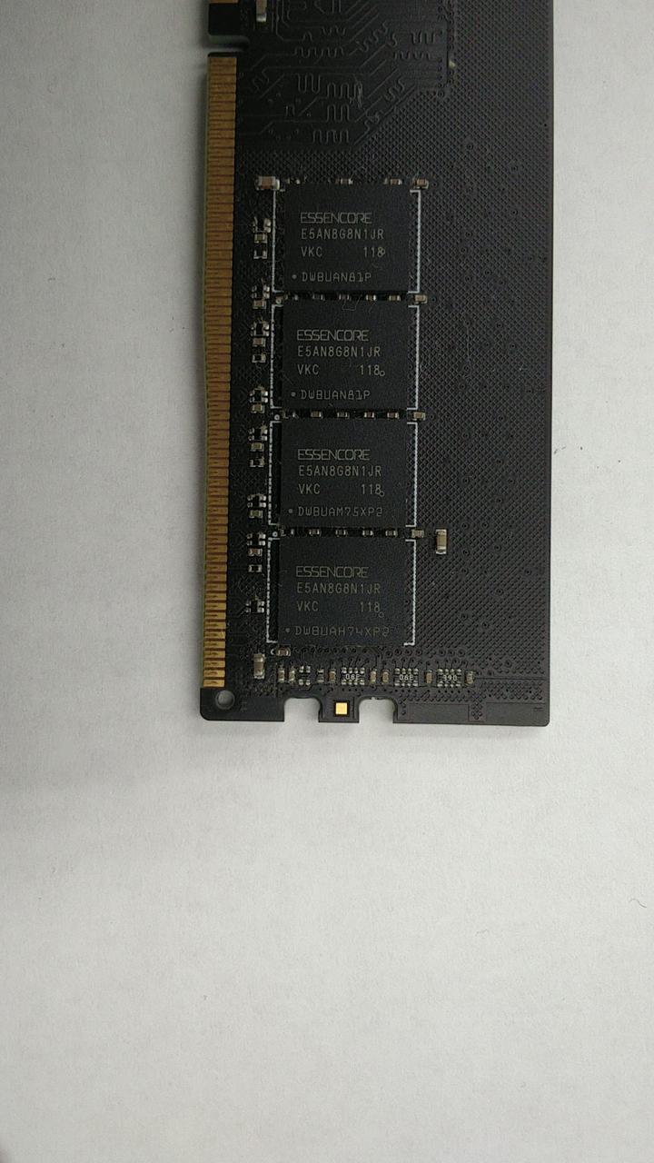 [JUNK] KLEVV Memory Card KD48GU881-26N190D