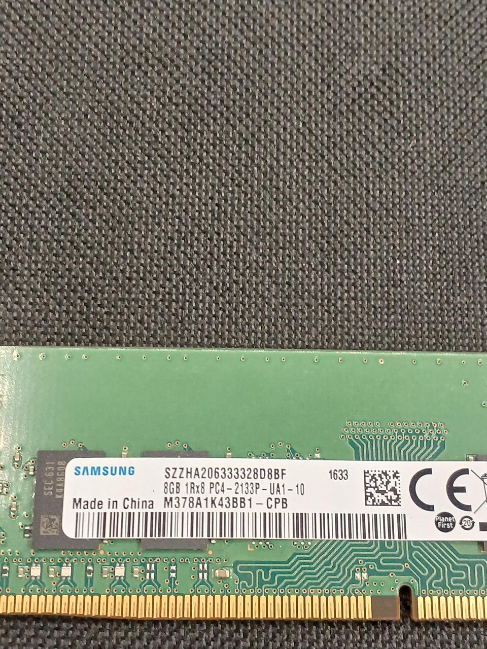 SAMSUNG [8GB] DDR4 Memory M378A1K43BB1-CPB