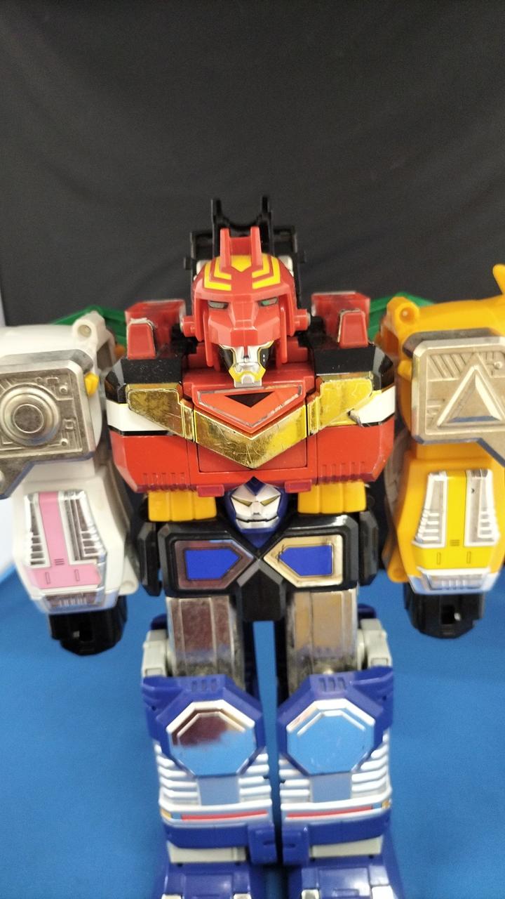 Bandai DX Chogokin Gingai-Oh