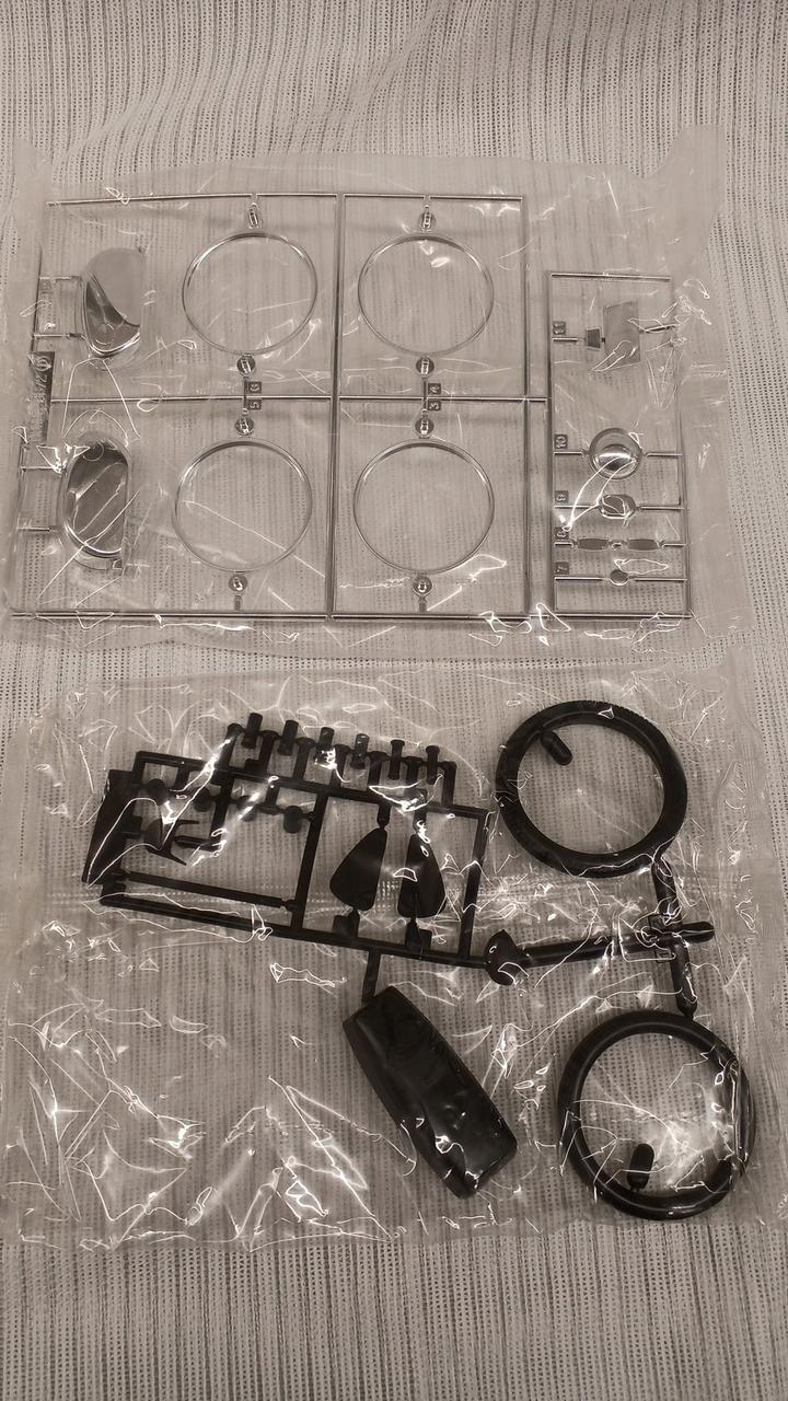 Gunze Sangyo 1/12 Honda CB72 TYPE1 - Banzai Thrifting | BanzaiHobby