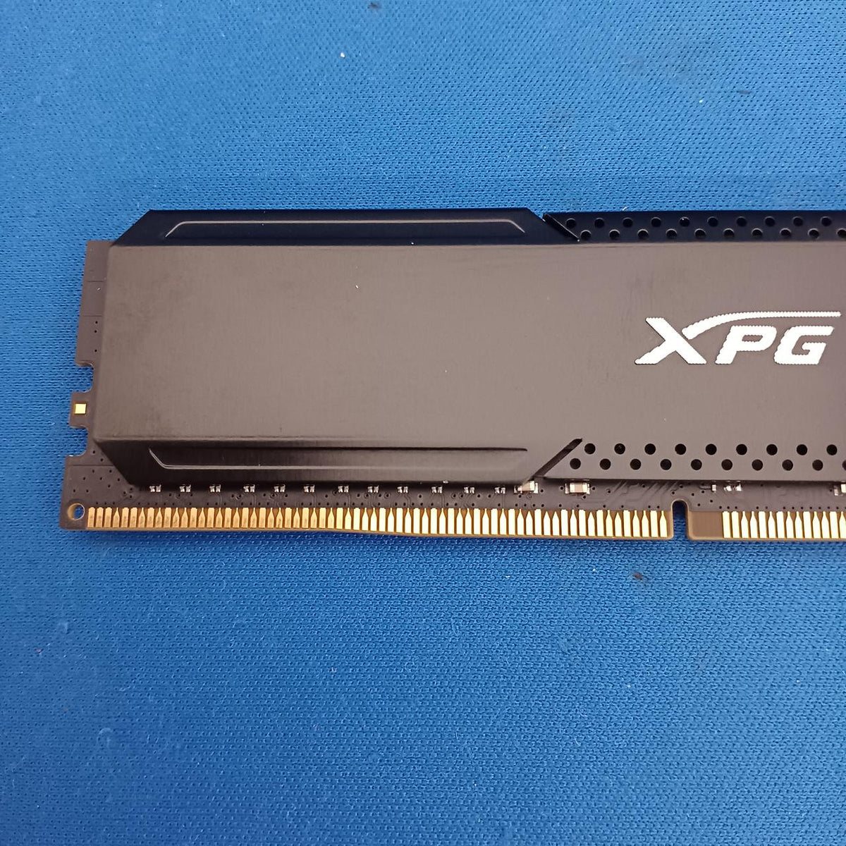 XPG DDR4/AX4U320016G16A-DCBK20 AX4U320016G16A-DCBK20