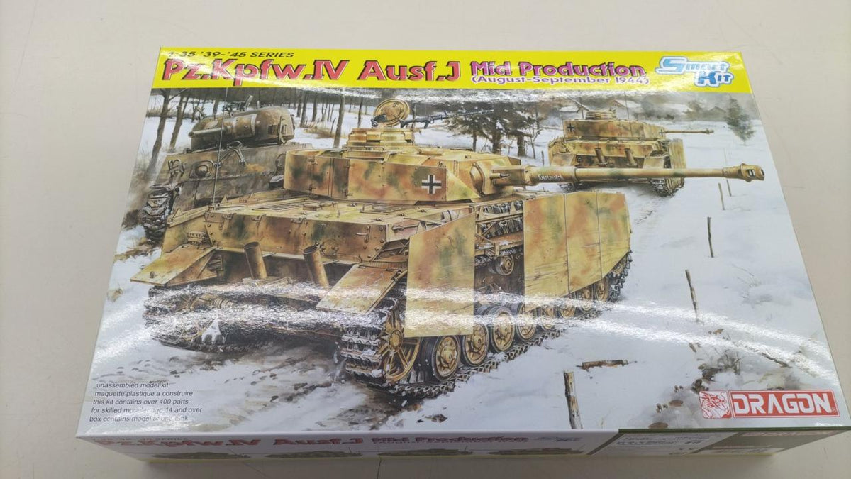 Cyber Hobby Plastic Model WW.II German Panzer IV J Model