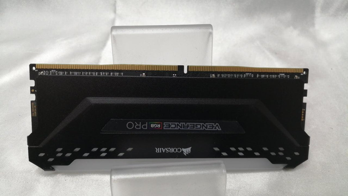 CORSAIR PC Memory CMW32GX4M2A2666C16