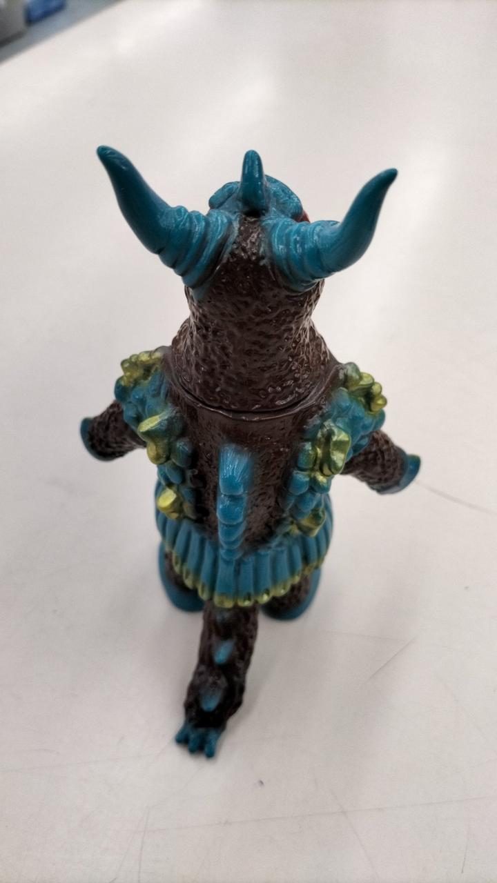 BEARMODEL Soft Vinyl Cowra