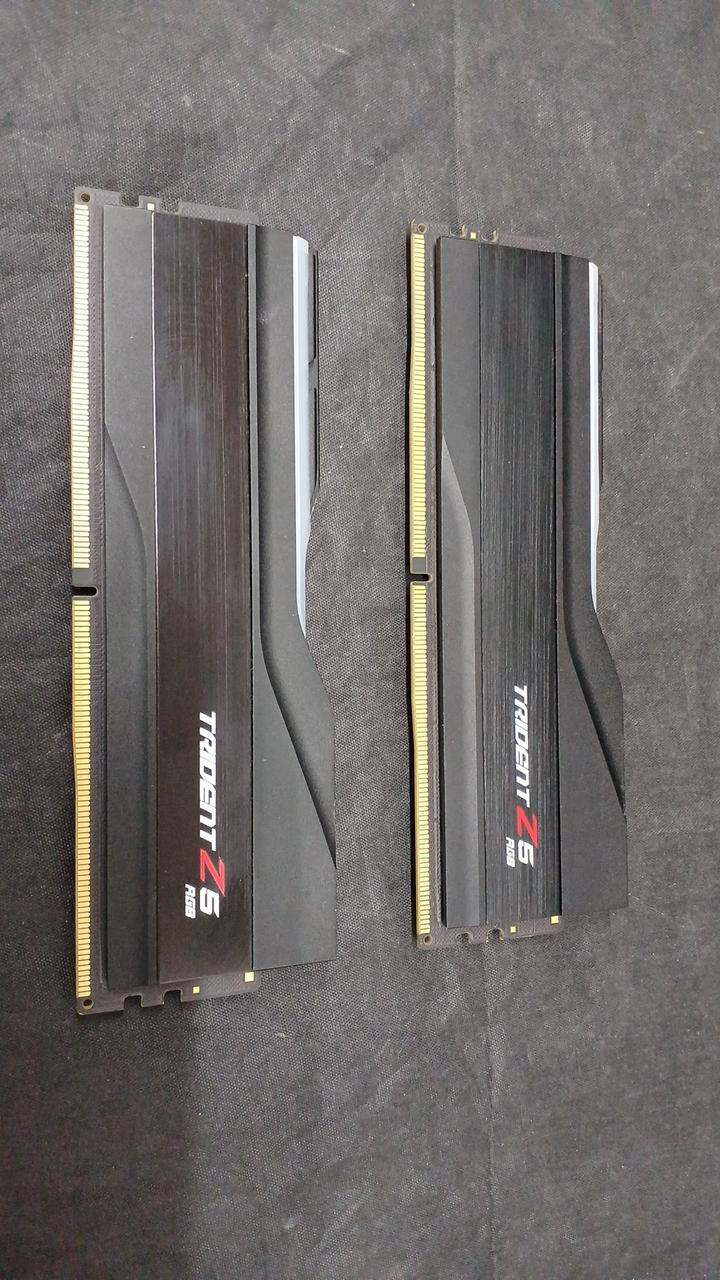 G.SKILL Memory: F5-8000J4048F24GX2