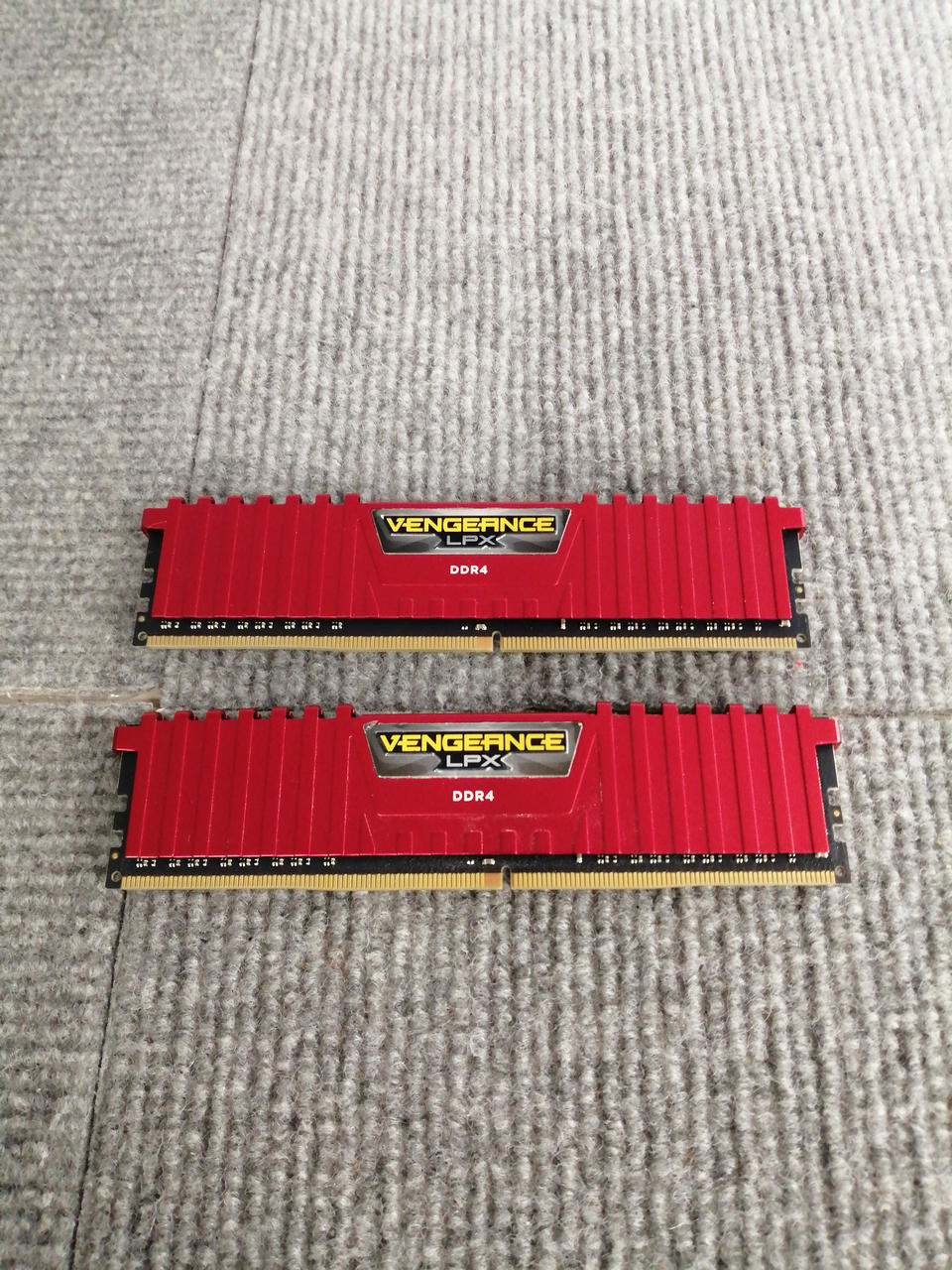 CORSAIR PC Memory CMK16GX4M2A2666C16R