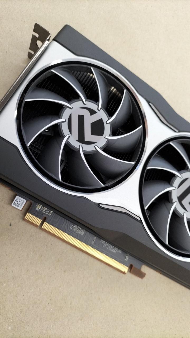 ATI Graphics Card: RX6800 16GB
