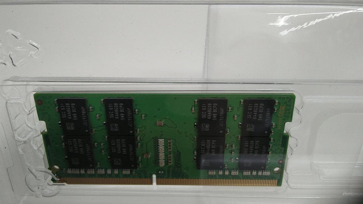 SAMSUNG DDR4-17000 PC4-2133 16GB M471A2K43BB1-CPB