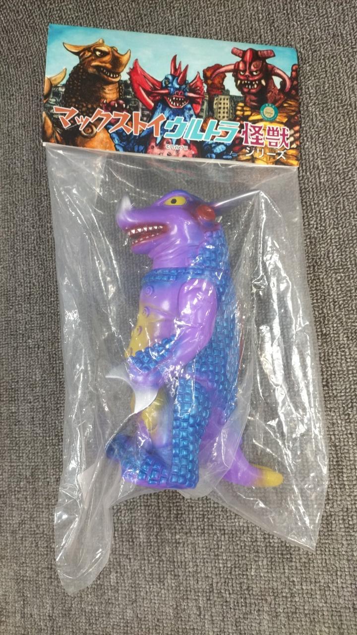 MAXTOY Ultra Monster Soft Vinyl Red Killer (Retro Pop VER.)