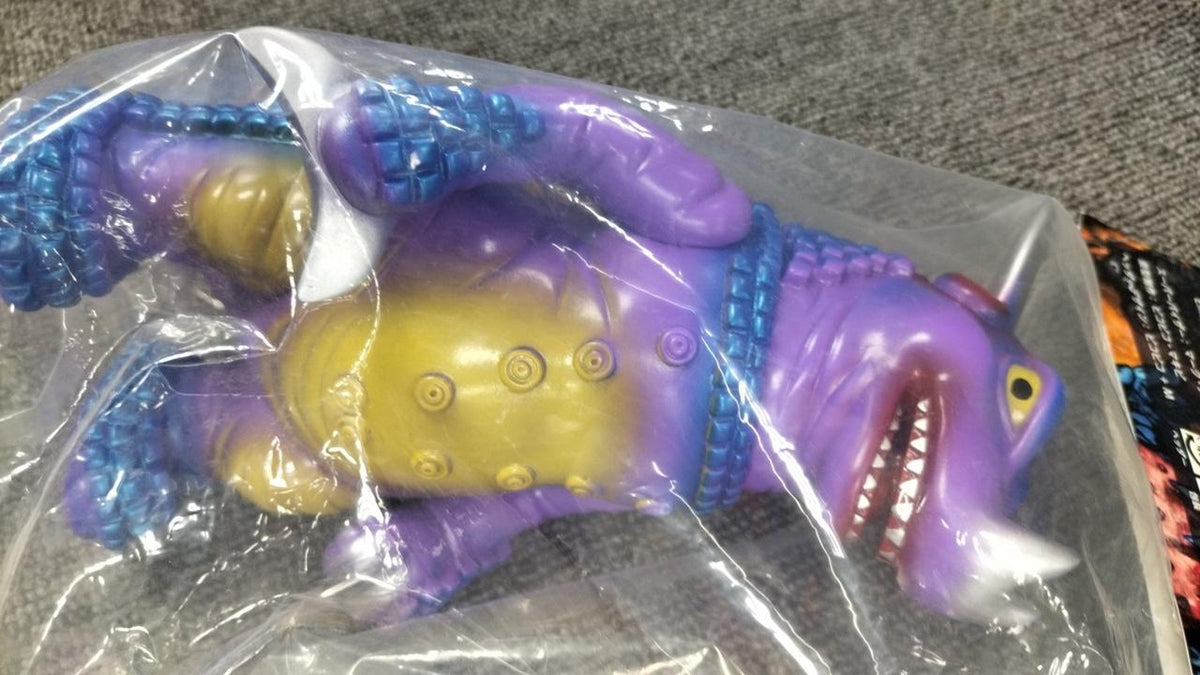 MAXTOY Ultra Monster Soft Vinyl Red Killer (Retro Pop VER.) - MAXTOY Banzai Hobby