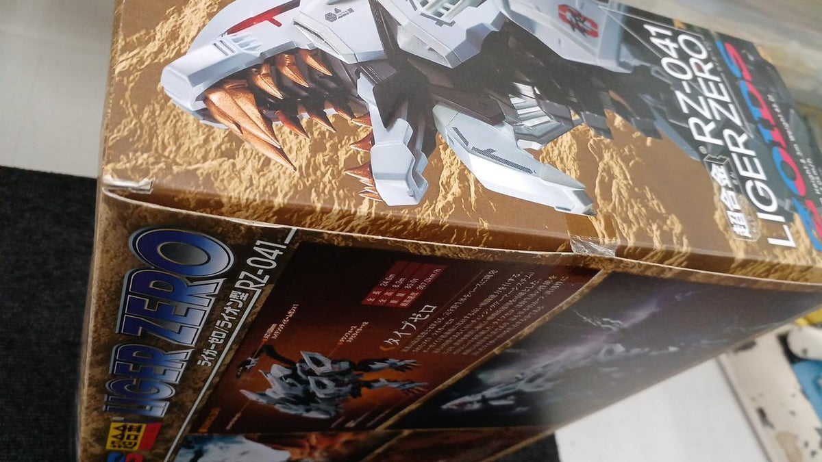 BANDAI ZOIDS Chogokin Liger Zero