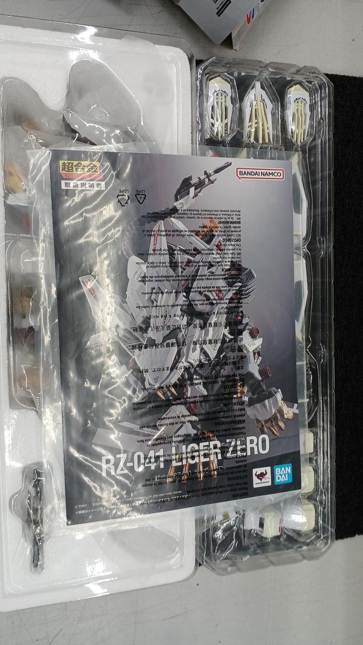 BANDAI ZOIDS Chogokin Liger Zero