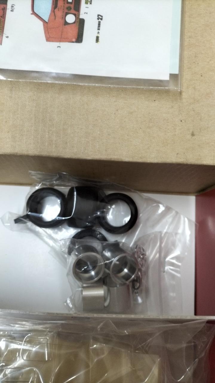 Studio 27 512BB LM Resin Kit ST27-FK2423 BHS - Banzai Thrifting | BanzaiHobby