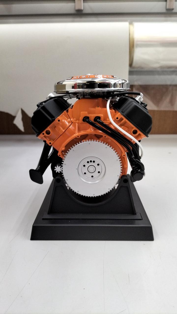 HEMI 1/6 V-8 Engine Model