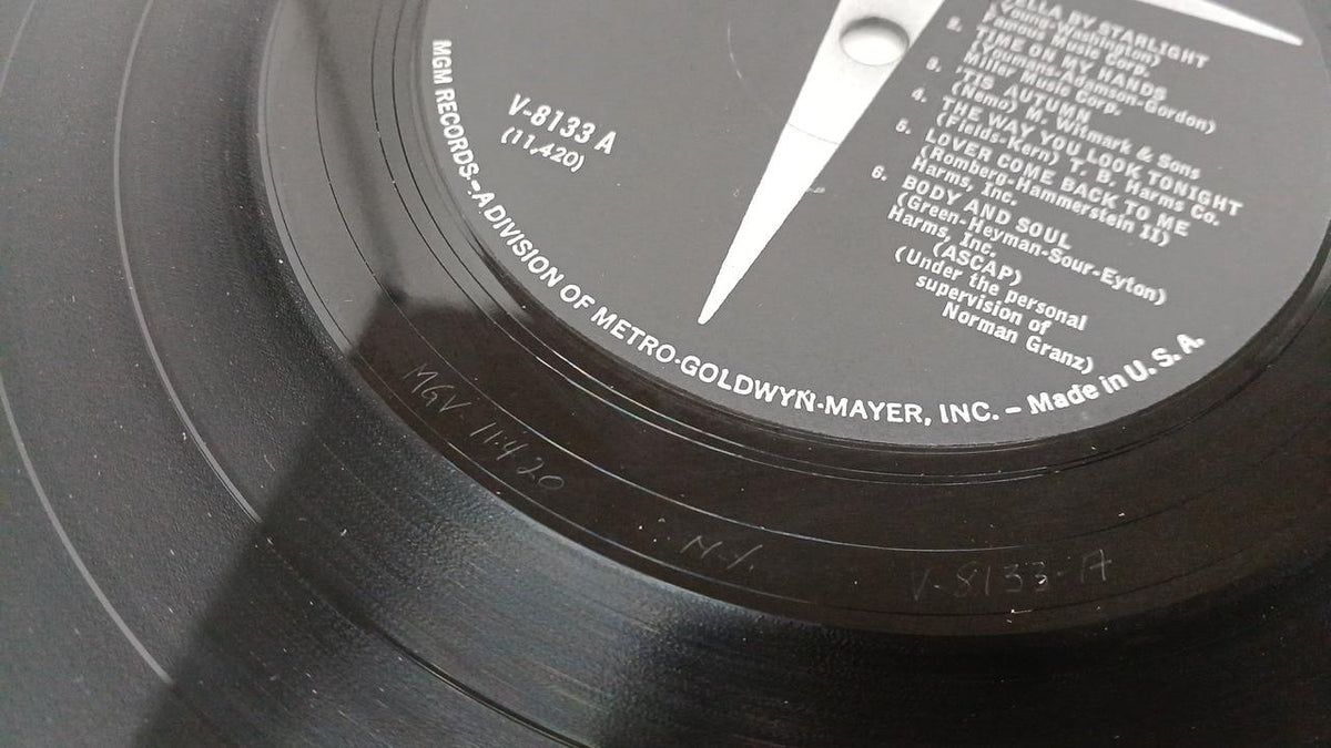 VERVE STAN GETZ PLAYS MGV-11420(V-8133)