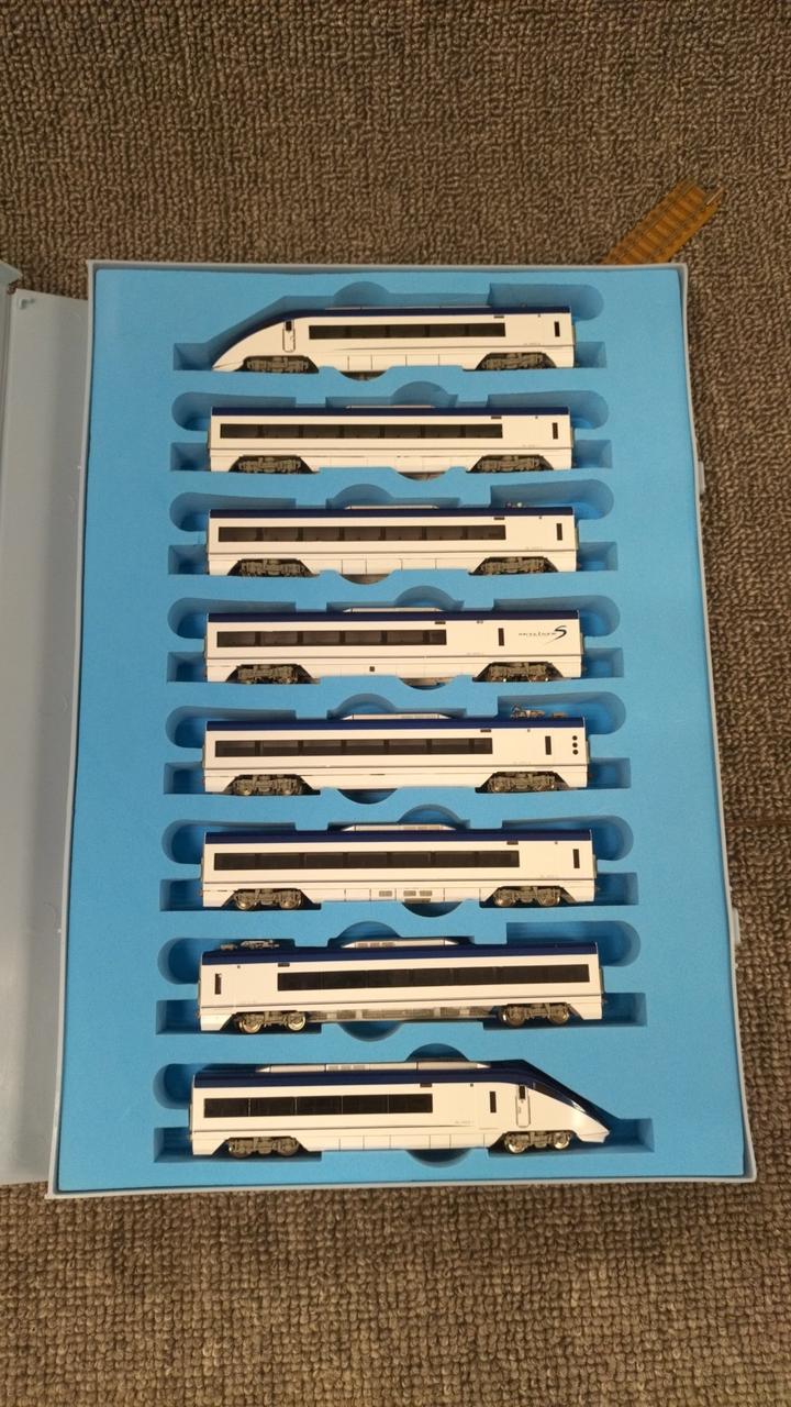 Microace N Gauge A-7370 Keisei New AE Type Skyliner 8-Car Set
