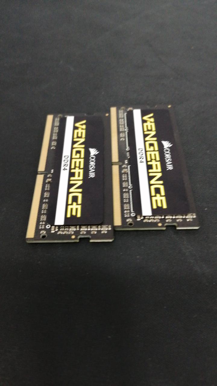 VENGEANCE DDR4 16GB Memory (8GB×2) CMSX16GX4M2A2400C16