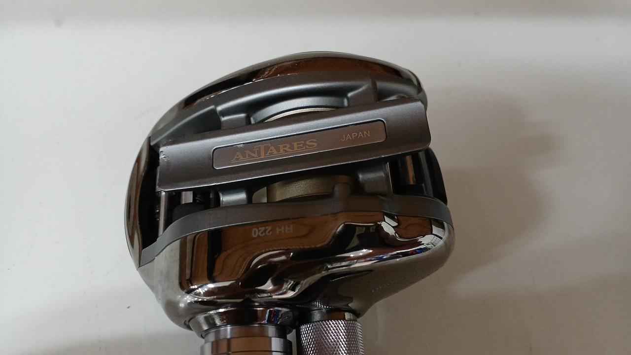 SHIMANO Baitcasting Reel RH 220 Scorpion Antares – BanzaiHobby