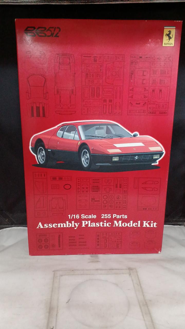 Fujimi Model Ferrari BB512 1/16