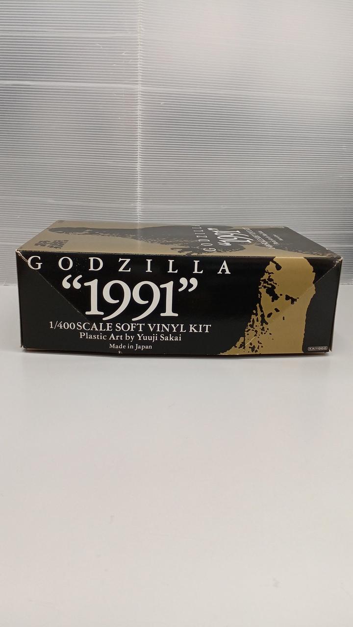 Kaiyodo Godzilla vs. King Ghidorah: Godzilla 1991 - Banzai Thrifting | BanzaiHobby