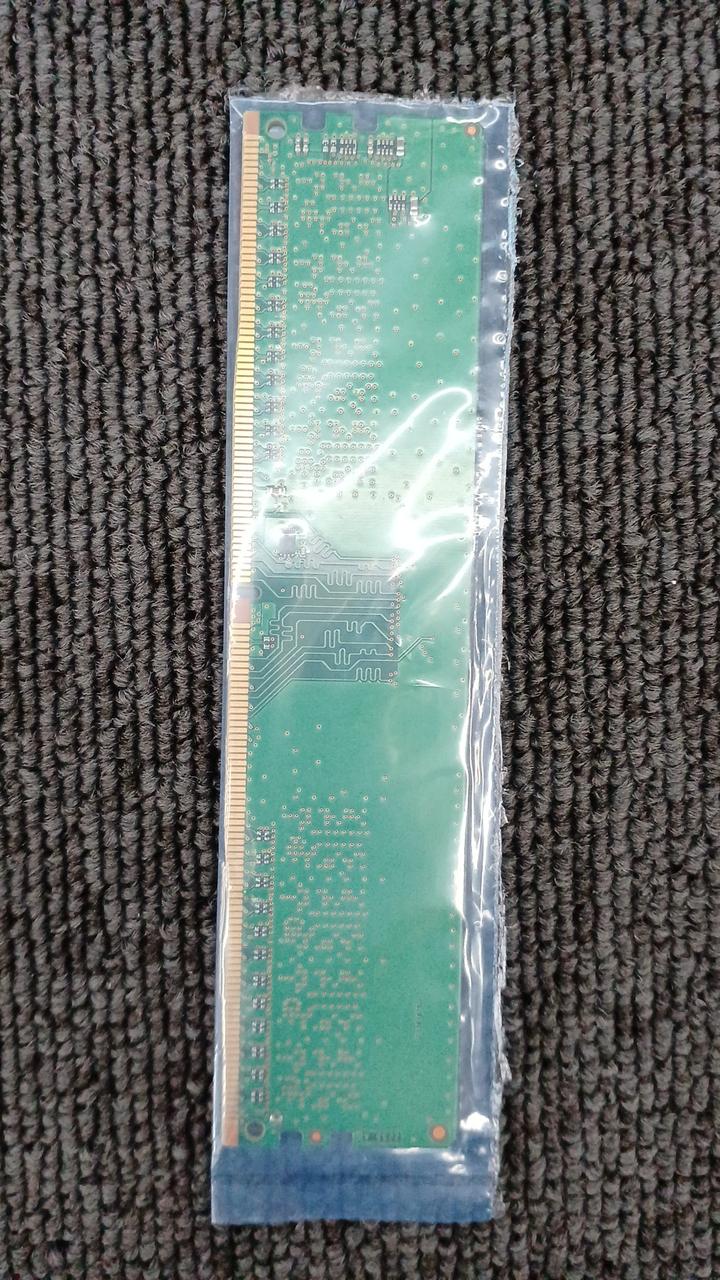 CRUCIAL DDR4 desktop memory CT8G4DFS8266