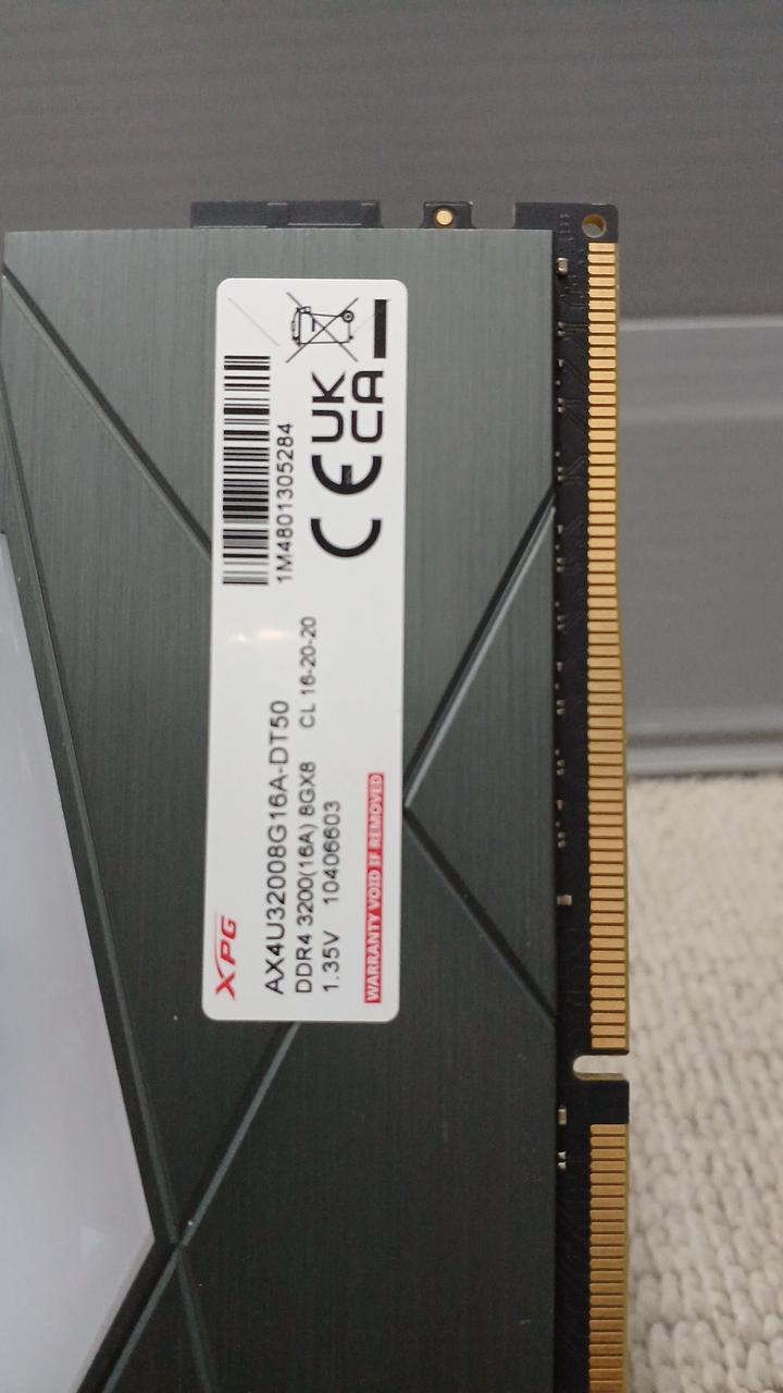 XPG Memory AX4U32008G16A-DT50