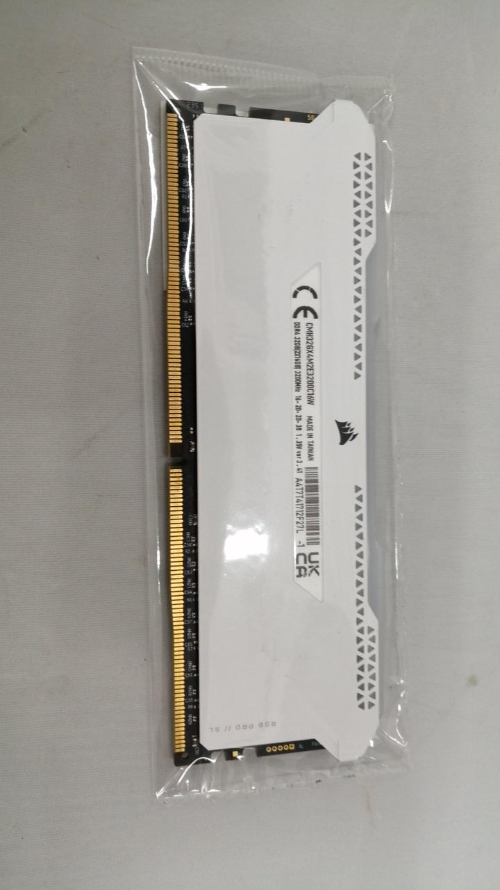 CORSAIR DDR4 CMH32GX4M2E3200C16W (1 piece)