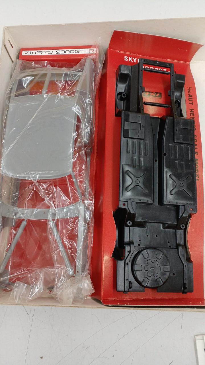 Nagano Plastic Model 1/20 Skyline 2000GT-R