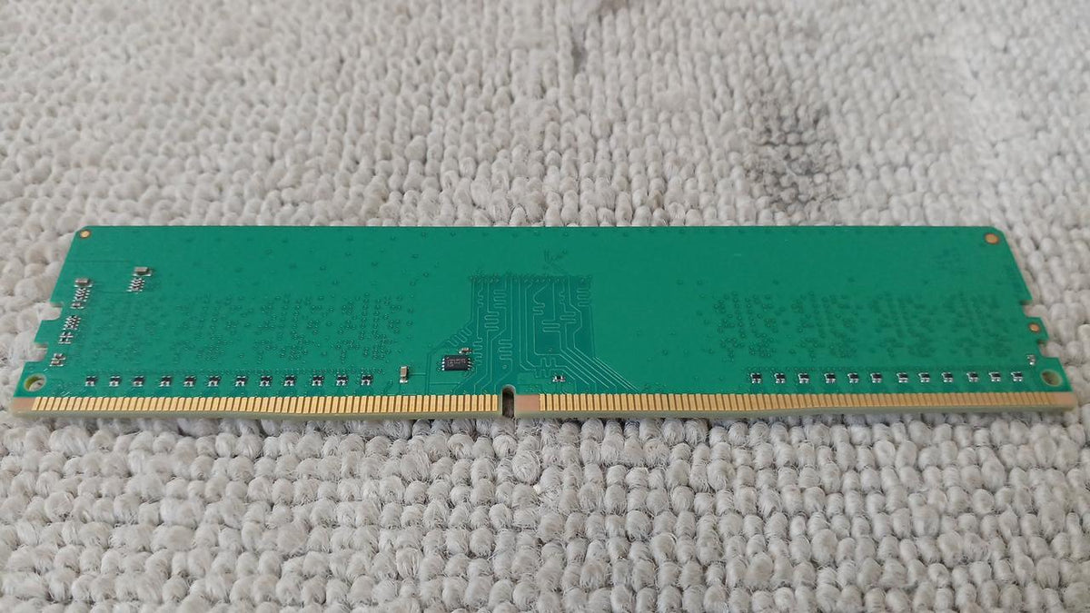 CRUCIAL Memory W4U2400CM-8G