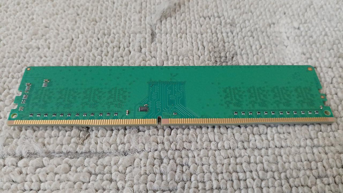 CRUCIAL Memory W4U2400CM-8G