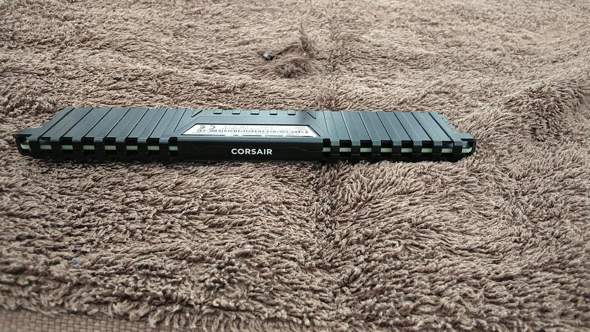 VENGEANCE DDR4(16GB×1) CMK32GX4M2A2666C16