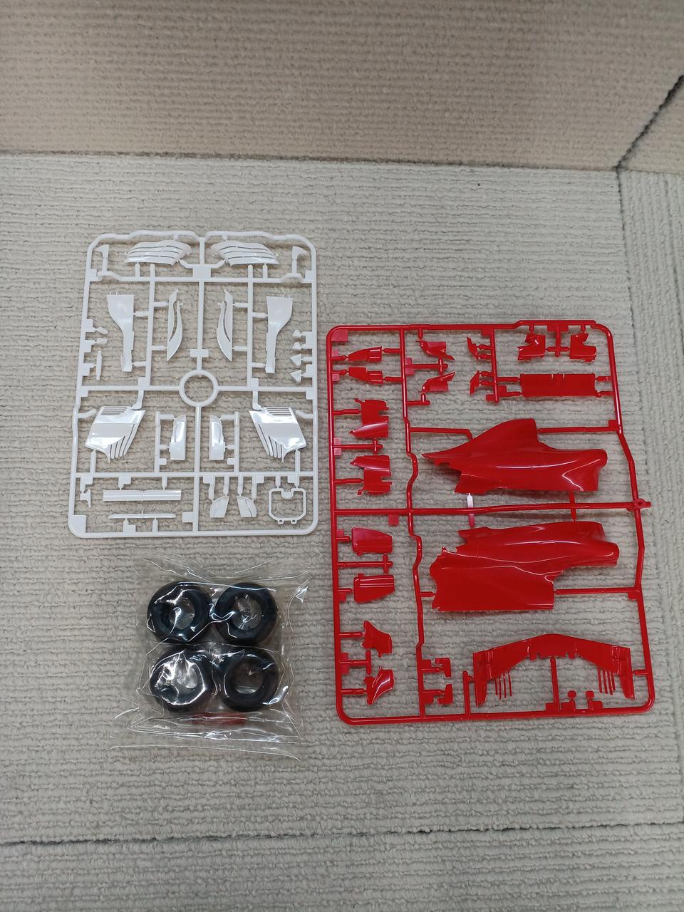 TAMIYA Ferrari SF70H Display Model 1/20 Grand Prix Collection