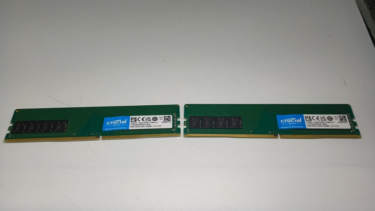 CRUCIAL Memory CT8G4DFS832A