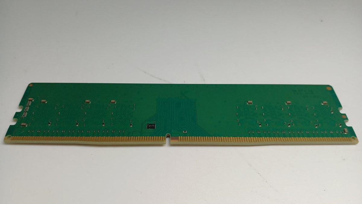 CRUCIAL Memory CT8G4FS832A