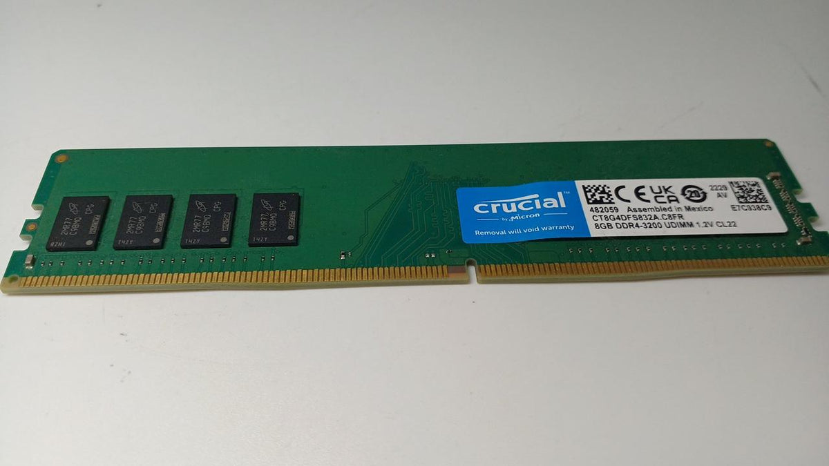 CRUCIAL Memory CT8G4FS832A