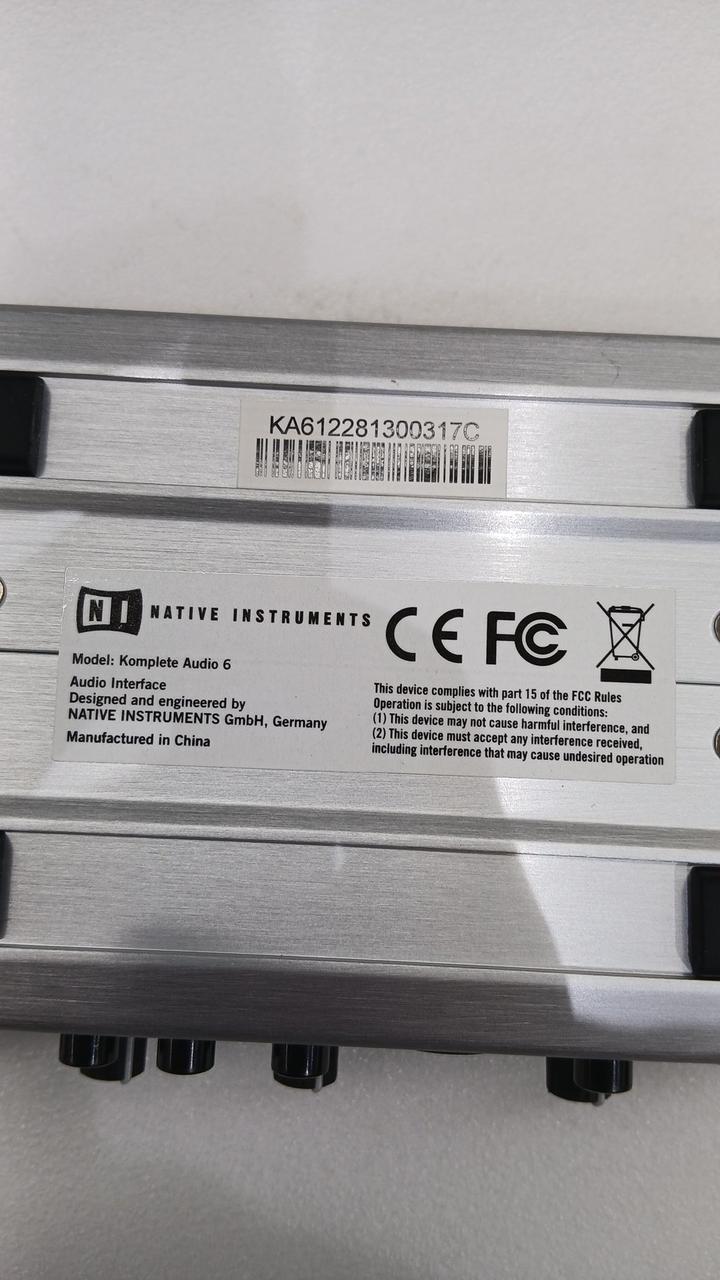 [JUNK] NATIVE INSTRUMENT Audio Interface TRAKTOR AUDIO 6