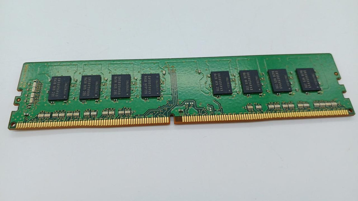 SAMSUNG Memory: DDR4 8GB × 2-Die M378A1G43DB0-CPB