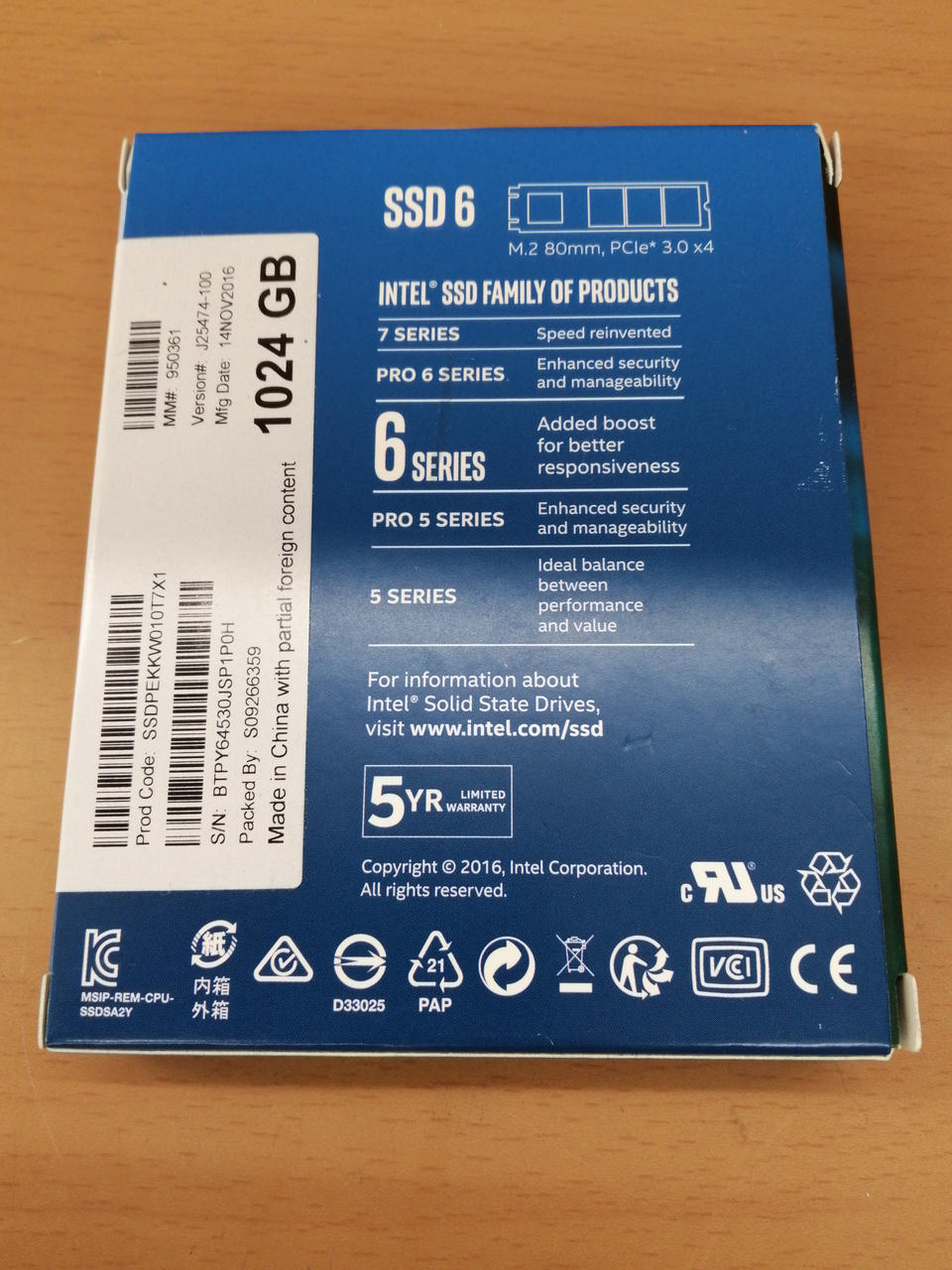 INTEL SSD 1024GB