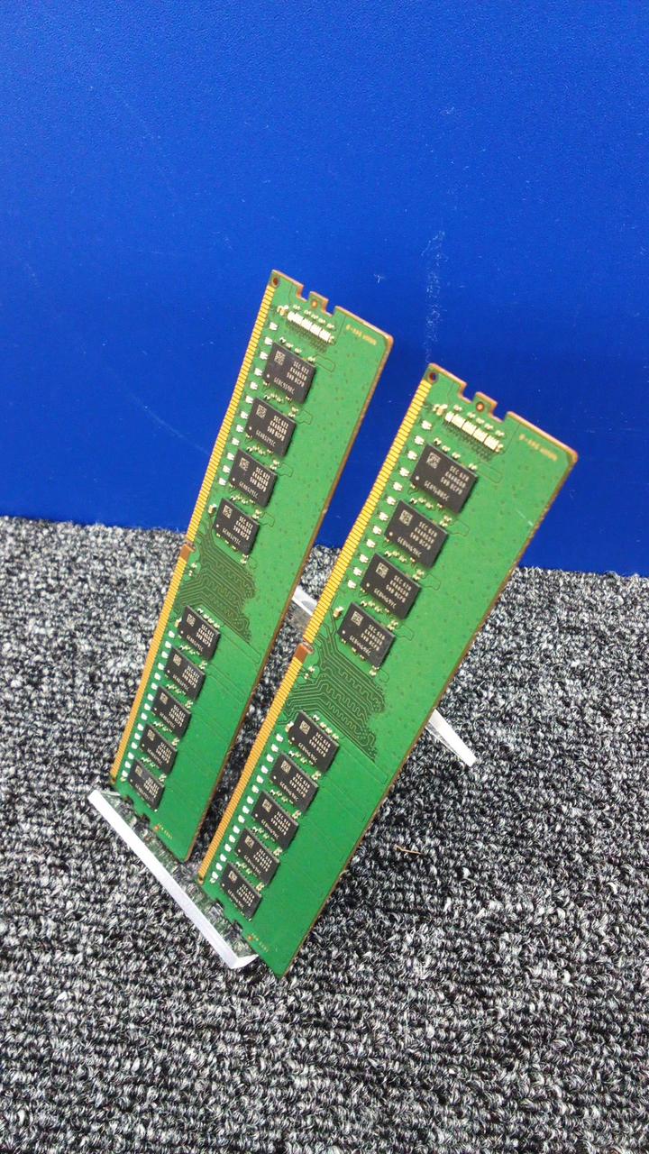 SAMSUNG Memory: DDR4 16GB 2-disc set of M391A2K43BB1-CPBQ