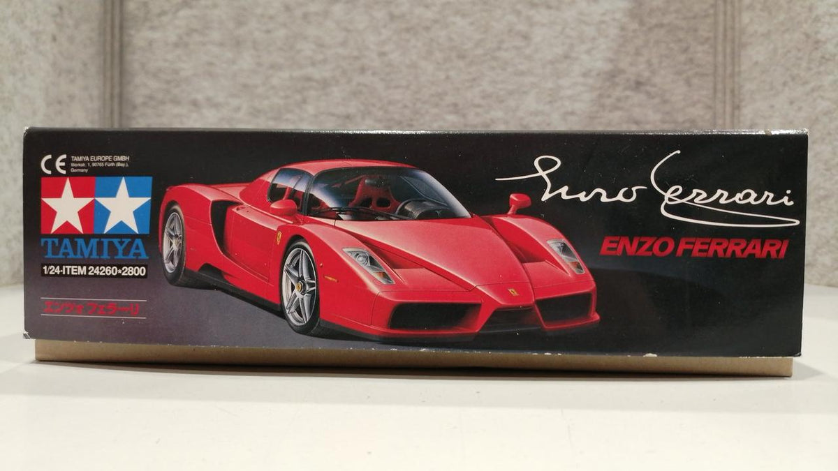 TAMIYA 1/24 Sports Car Series Enzo Ferrari