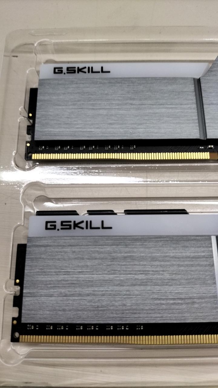 G.SKILL DDR4 8GB×2 F4-3200C16D-16GTZRX