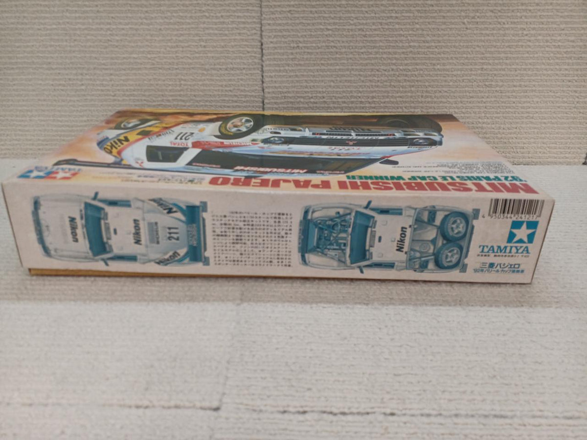 TAMIYA Mitsubishi Pajero 1/24 Winner of the 1992 Paris Cup