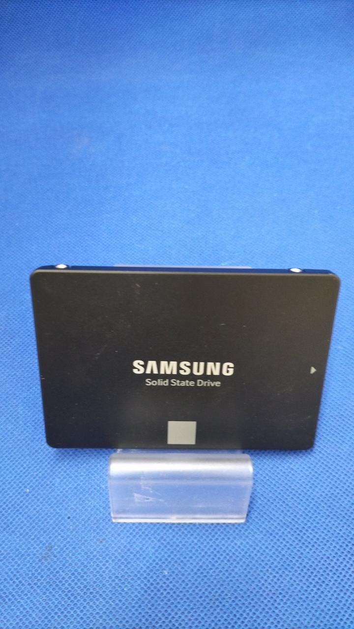 SAMSUNG SSD MZ-76E500