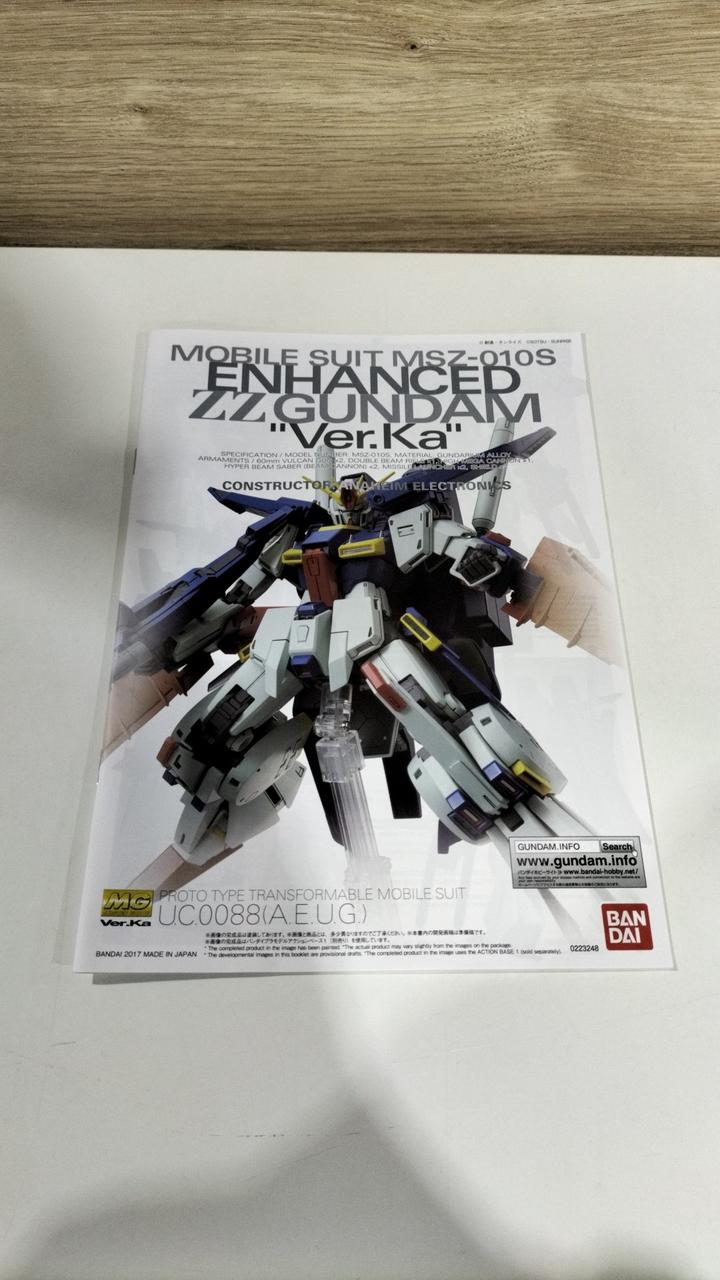 BANDAI Mobile Suit Gundam ZZ 1/100 MG MSZ-010S Enhanced Double Zeta Gundam