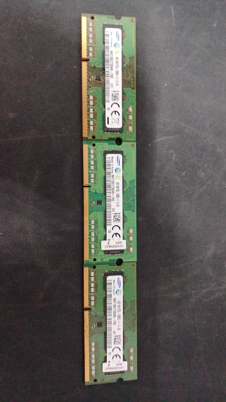 SAMSUNG DDR3 Laptop Memory 4GB 11 Discs DDR3 PC3L-12800S