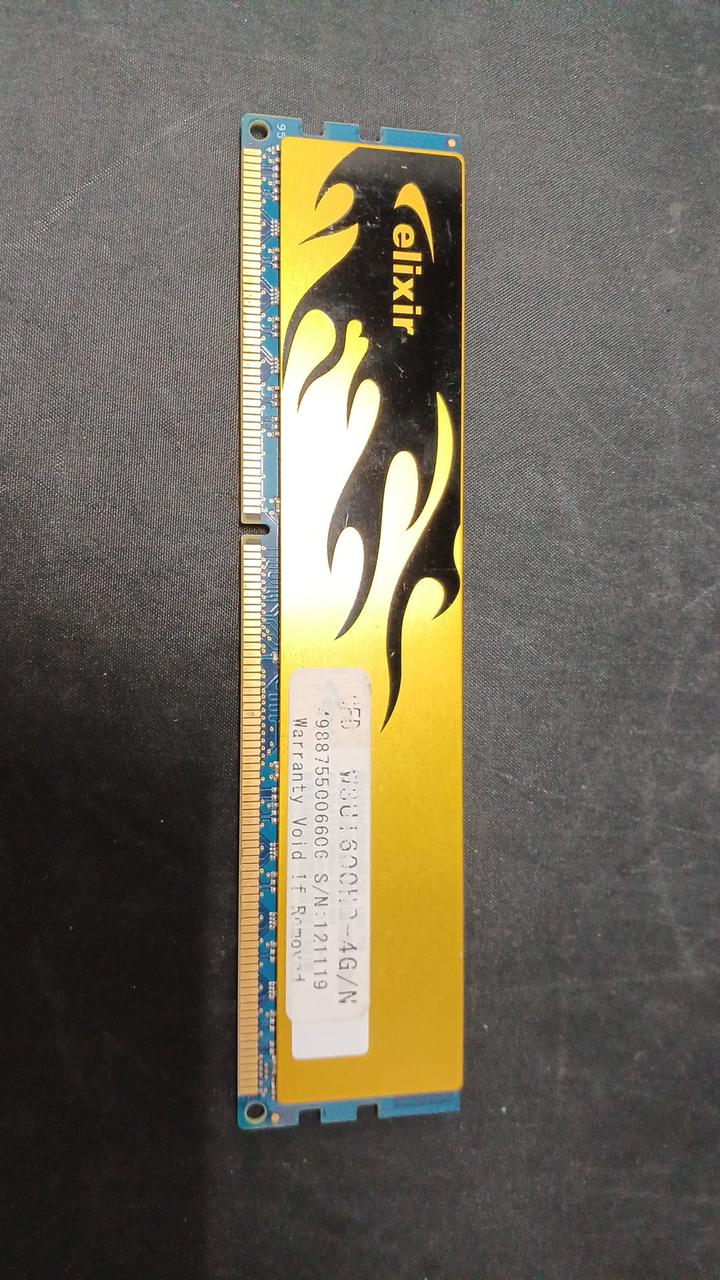 CFD DDR3 Memory 4GB 6-disc set W3U1600HQ-4G