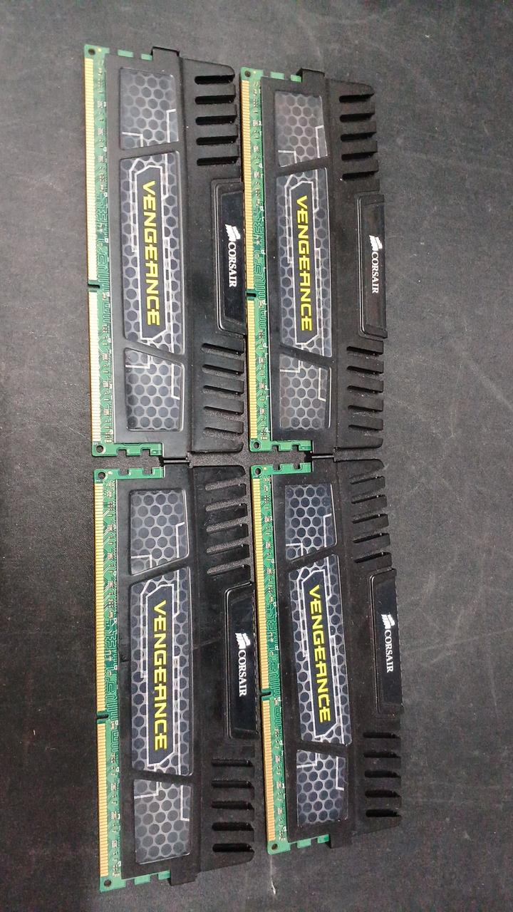 CORSAIR DDR3 Memory 32GB (8*4) CMZ32GX3M4X1866C10